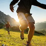 Enzianbrenner בית הארחה יאניג