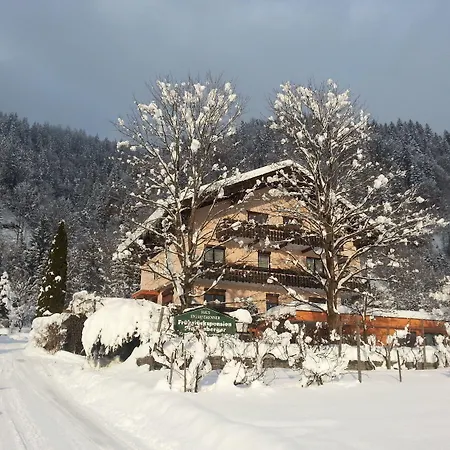 Pensionat Enzianbrenner Jenig