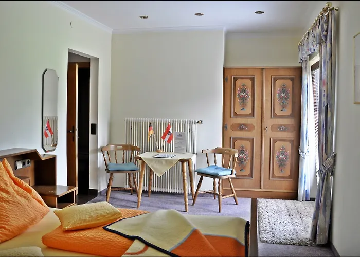 Pensjonat Enzianbrenner Jenig